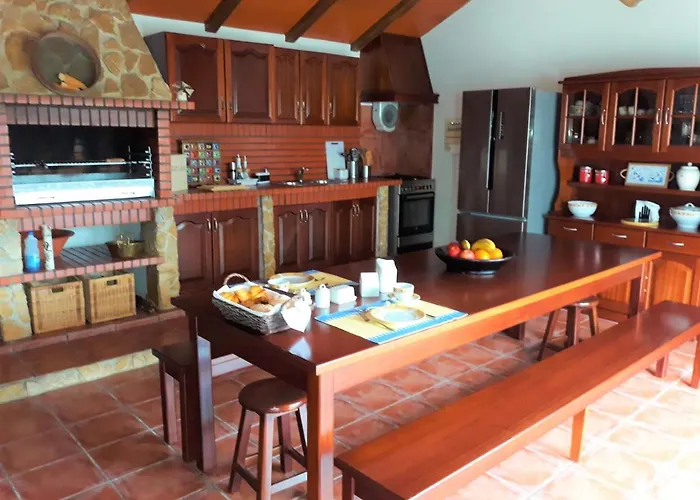 Casa Branca Do Moinho Hébergement de vacances *